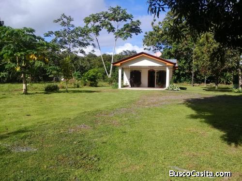 Se vende hermosa propiedad , en playa blanca pto Jiménez 