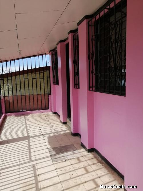 Casa con excelente ubicación