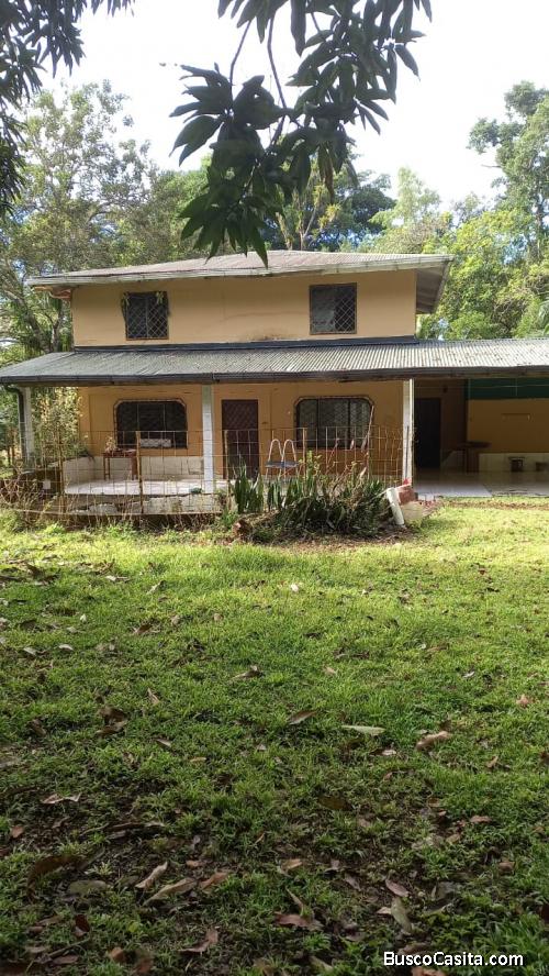 Terreno 4010 m2 con casa para remodelar