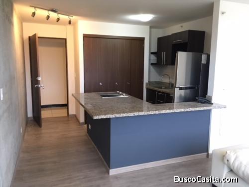 OPORTUNIDAD DE INVERSIÓN - Se VENDE - Studio Boutique semi-amoblado ALQUILADO, Barreal, Heredia