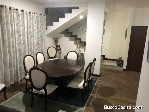 MODERNA CASA EN CONDOMINIO LA RIBERA-BELEN, CLINEA BLANCA