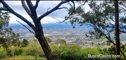 Hermosa finca con vista a el Valle Central