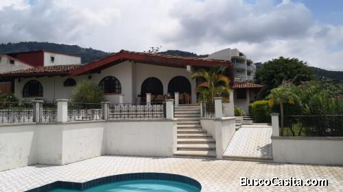 Vendo Casa Grande en Ezcazu 1.200.000 us