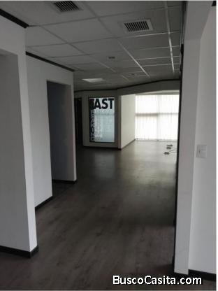 Oficina En Alquiler De 146 M² En Oficentro En Escazú
