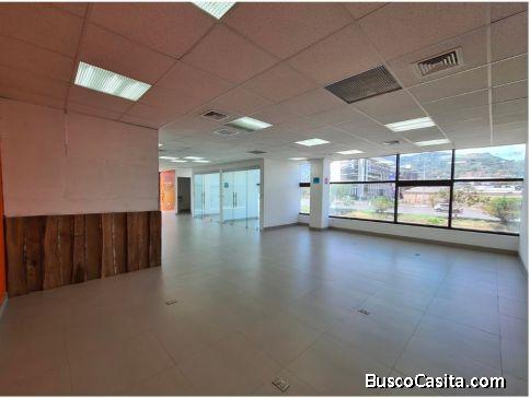 Oficina En Alquiler De 138 M² En Oficentro En Escazú