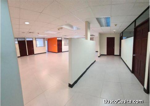Oficina En Alquiler De 386 M² En Oficentro En Escazú
