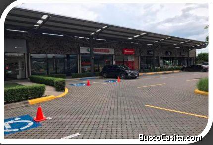 Local En Alquiler En Plaza Comercial En Belén
