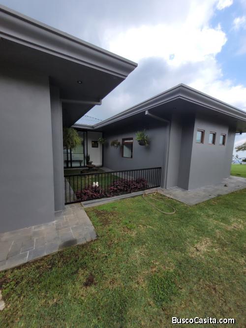 Espectacular Casa En Renta En San Isidro De Heredia Cr