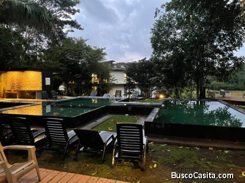 En Venta Apartamento En Playa  Hermosa Puntarenas