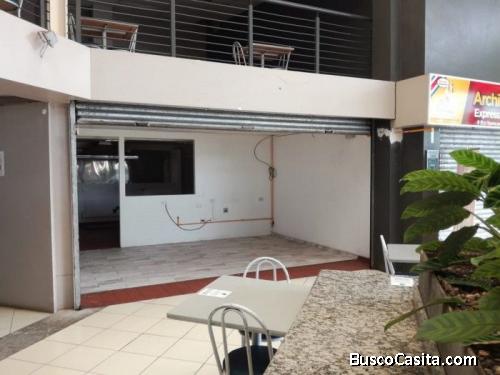 Se Alquila Local En Centro Comercial En Heredia 