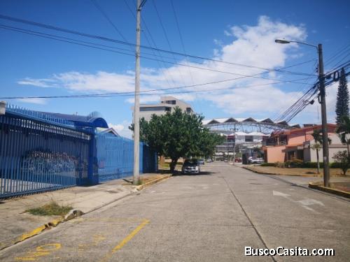 Terreno Venta Con Construcción En Nunciatura San Jose! 