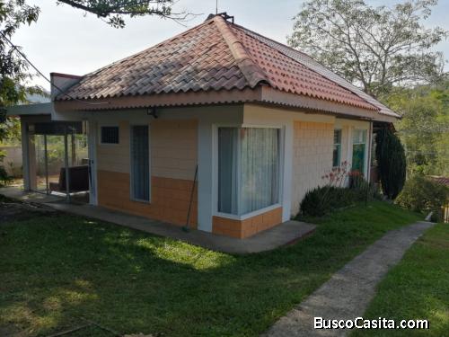 PALMARES, HERMOSA CASA TIPO CHALET EN VENTA, ALAJUELA, COSTA RICA