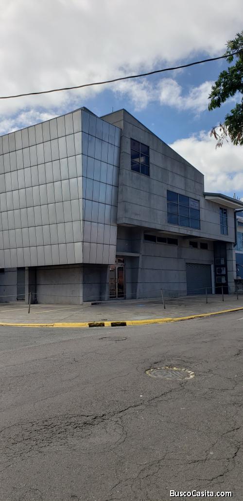  En Alquiler Amplio Y Moderno Edificio En La Uruca Sj; Idi: 133625