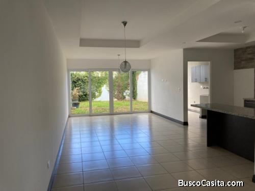Casa En Venta En Condominio Escazú Guachipelín Cr; Idi: 122543