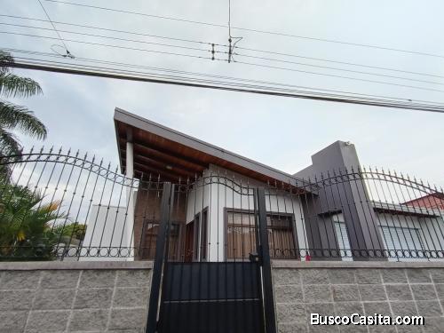 Hermosa casa en venta en San Pedro de Poás, Alajuela
