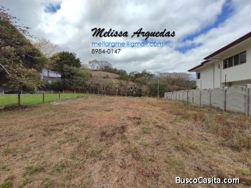SE VENDE - GRAN Lote plano dentro de residencial con seguridad, Guachipelín, Escazú.