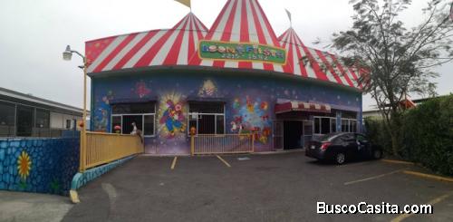 En Venta Amplio Edificio Comercial  Guachipelín Escazú; Idi: 100141