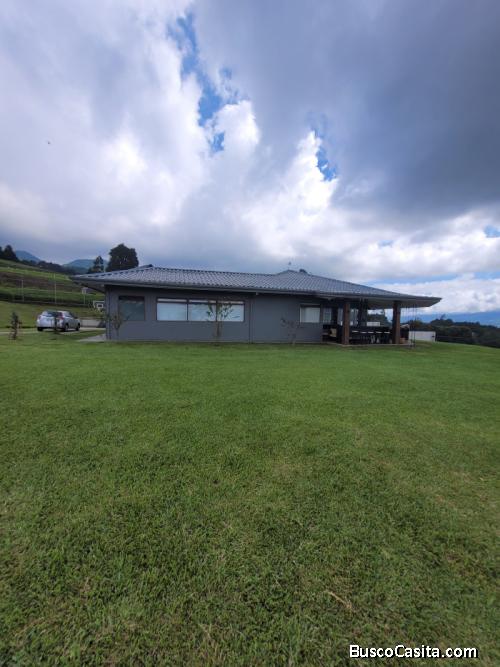 CITYMAX Renta de Casa en San Isidro de herencia