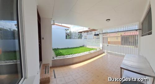 Se vende Casa en San Francisco de Coronado I EXCELENTE ESTADO
