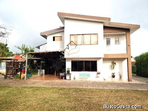Vendo Casa en Residencial abierto San Isidro de Heredia $260.000
