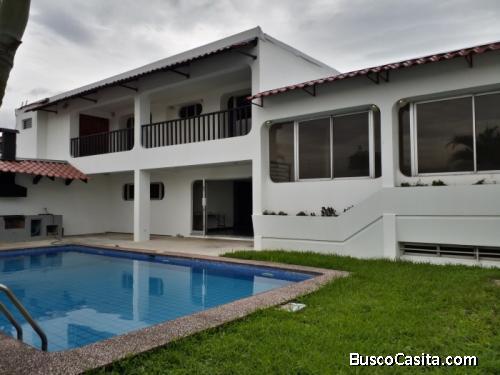Casa En Venta En Rohrmoser San José Cr Con Piscina ; Idi: 115328