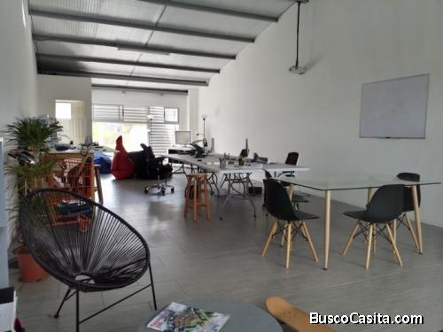 En Aqluiler Oficina En Guachipelín Cerca De Multiplaza; Idi: 90530