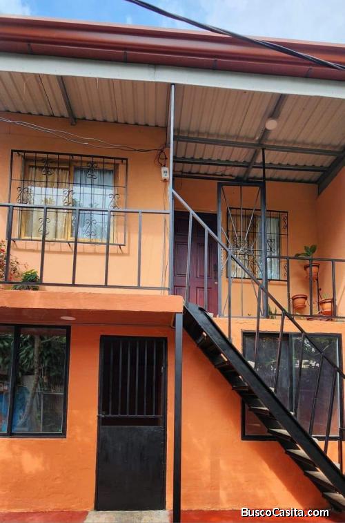 SE VENDE BELLA PROPIEDAD EN DERECHO CON 2 CASAS EN ALAJUELA.