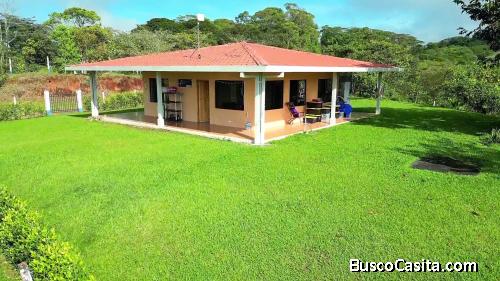 HOUSE FOR SHORT TERM RENT IN SANTA ELENA