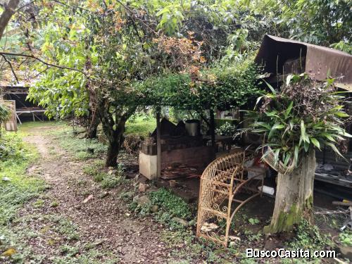 DE OPORTUNIDAD BELLO LOTE EN GOICOECHEA, SAN JOSÉ.