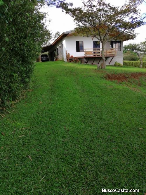 Quinta con Hermoso Chalet en Paraíso, Cartago, Costa Rica