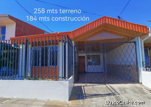 Amplia casa en Guadalupe