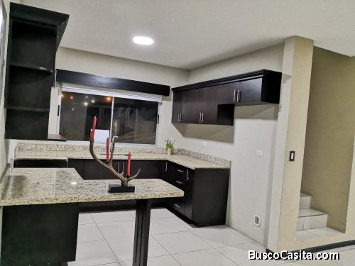 Casa en Condominio Rivera del Irazú, Cartago, con excelente distribución interna en 2 plantas.