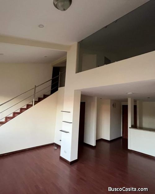 Vendo penthouse uruca condominio condado del palacio 