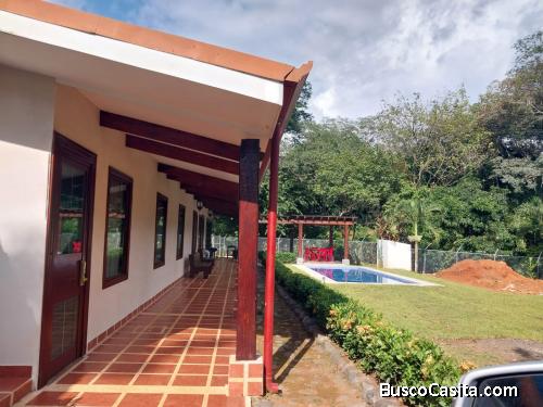 SE VENDE BELLÍSIMA QUINTA EN TURRUBARES. 