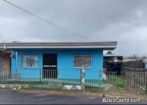 TERRENO CON 2 CASAS