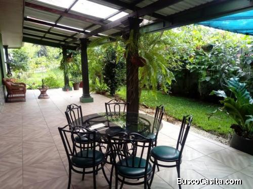 Venta de hermosa propiedad de 901 M2 en Ciudad Colon24-338
