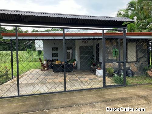 SE VENDE BELLA CASA EN ATENAS, ALAJUELA. 
