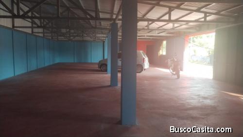 SE VENDE PROPIEDAD CON LOCAL COMERCIAL EN UPALA. 