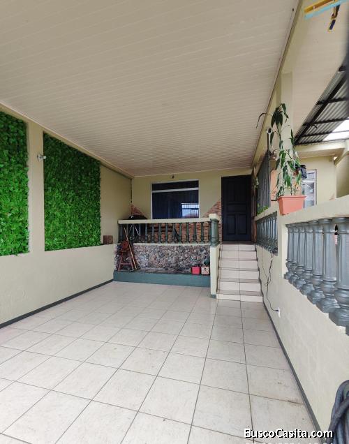 Casa en Venta con Apartamento Independiente