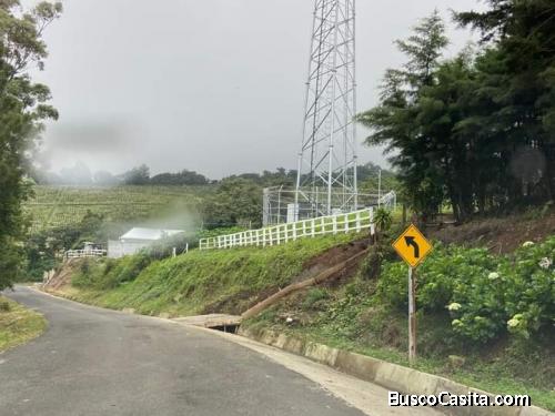 SE VENDE BELLA PROPIEDAD EN SARCHI. 