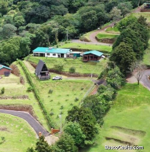 En venta quinta ccasa y cabañas faldas del volcán Poas