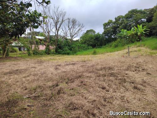 SE VENDE BELLÍSIMO LOTE EN PALMARES, ALAJUELA. 