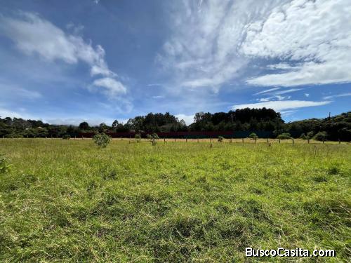Hermoso terreno en San Rafael de Heredia, 4,452 mtrs2