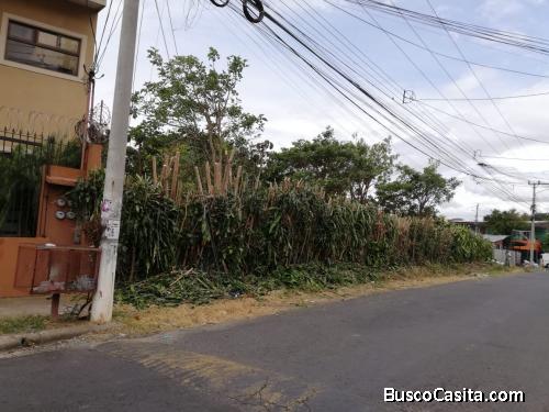 BELLA FINCA PARA URBANIZAR EN SANTO DOMINGO DE HEREDIA. 