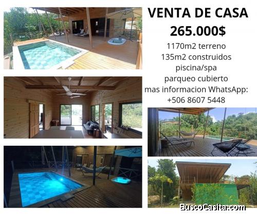 MAGNIFICA CASA DE MADER ACON PISCINA Y SPA Y CON VISTAS A LA JUNGLA.