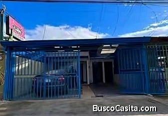 CASA Y 2 LOCALES COMERCIALES EN LA UNIÓN. 