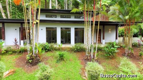 HERMOSA CASA EN VENTA | VISTA AL MAR