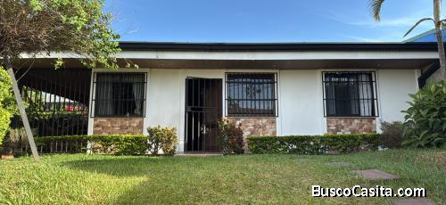 Casa en Excelente ubicacion Cerca de Todo Alajuela 