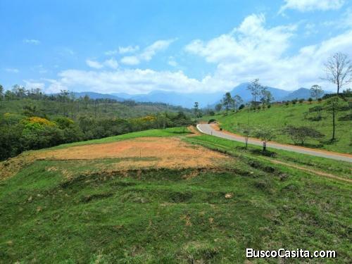 HERMOSO TERRENO EN VENTA EN EL CORAZÓN DE RISE COSTA RICA