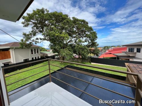 Venta de Casa en Condominio de Alta Plusvalía en Heredia  MSL#25-642